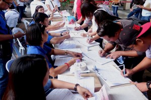 18K gov't jobs available at Labor Day job fairs